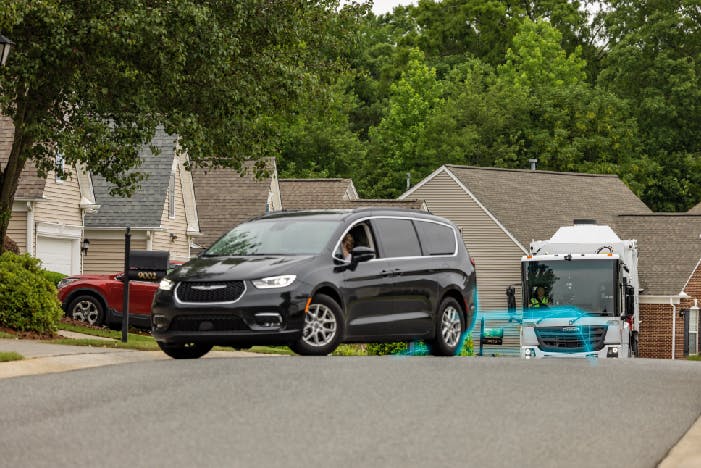 18037 Econicsd Web Images Active Brake Assist