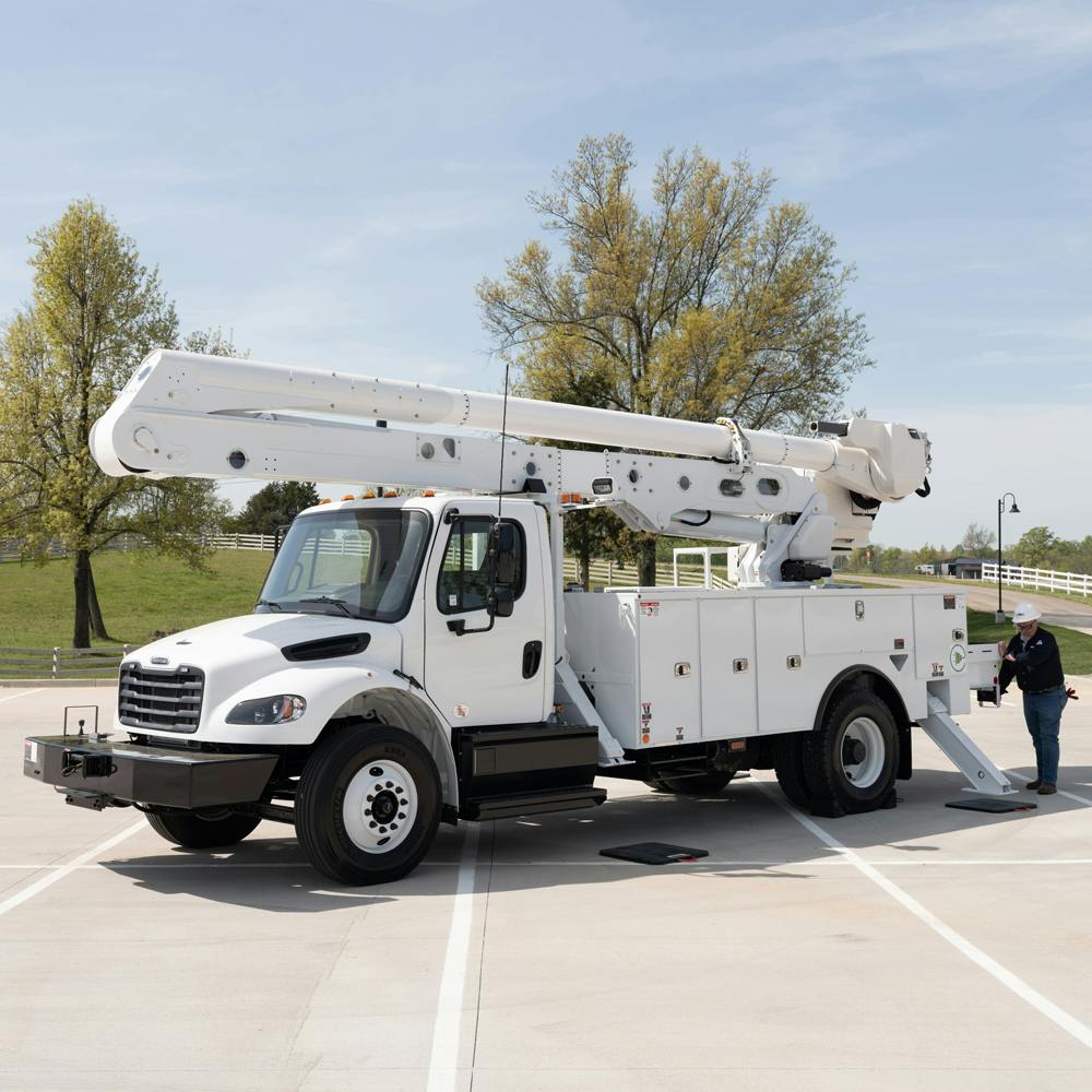 Freightliner Em2 AA55E Etown 4.19.23DSCF7536 Ret 1000X1000